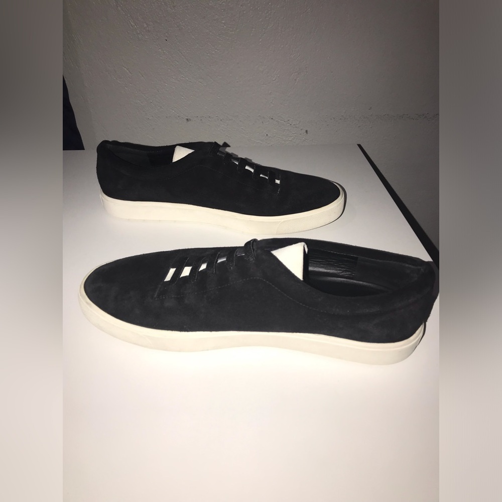 Vince. Sneaker Loafers Casual Shoes, Elastic Laces, Black/ White Size 9.5M - Picture 7 of 10